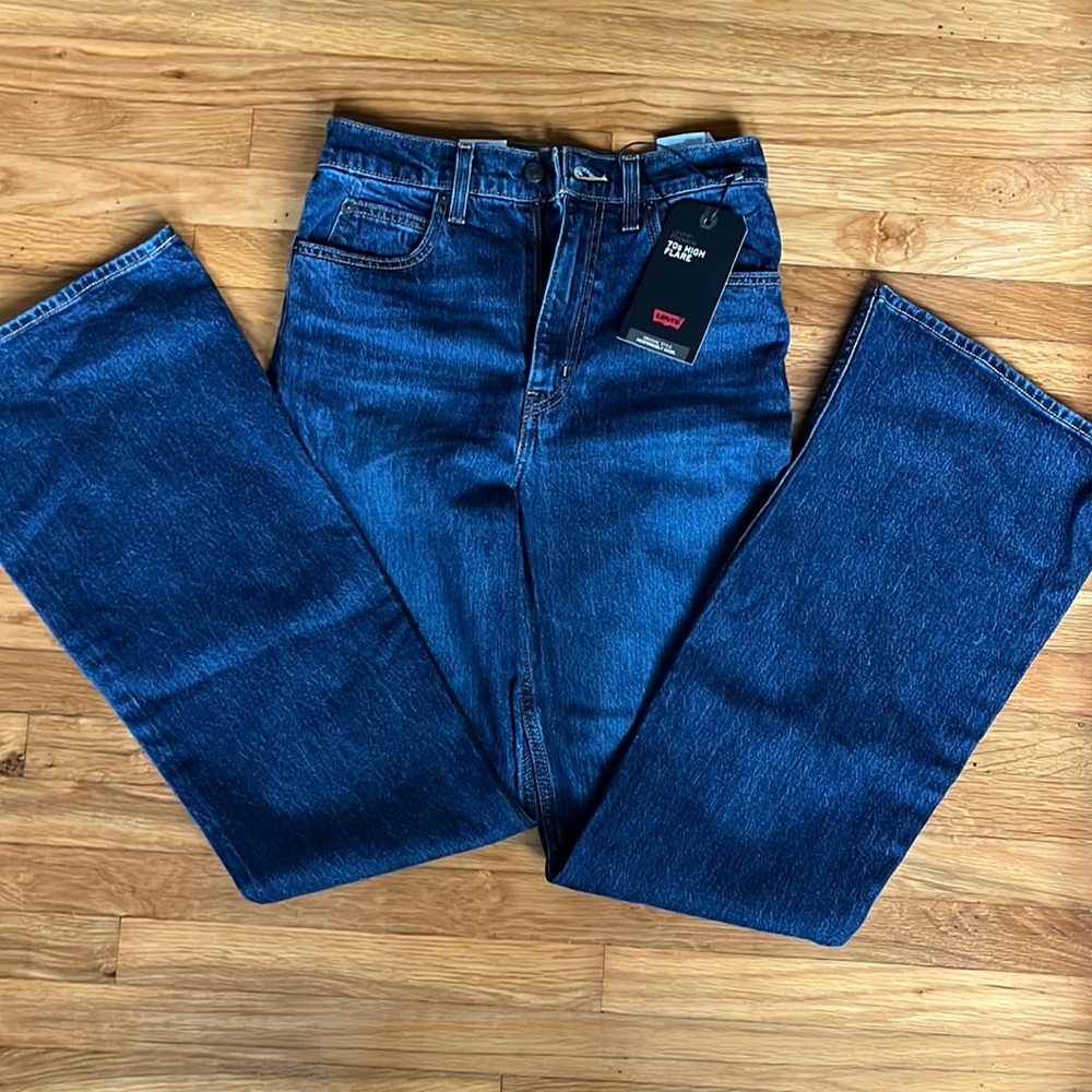 Levi’s 70’s High Flare Dark Blue